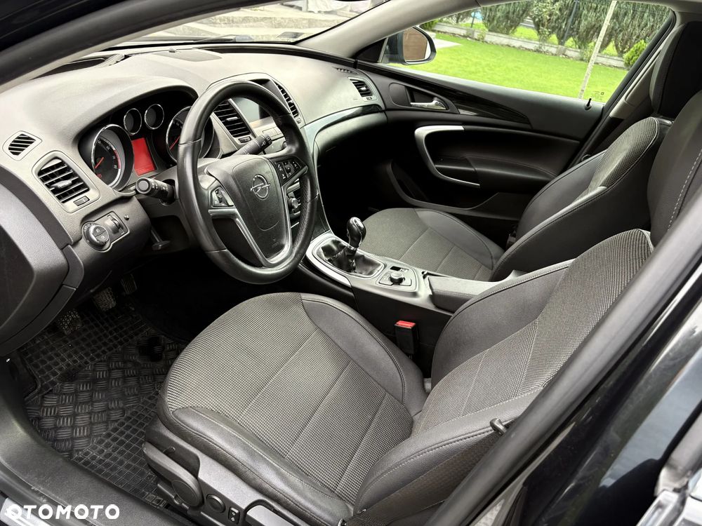 Opel Insignia - 11