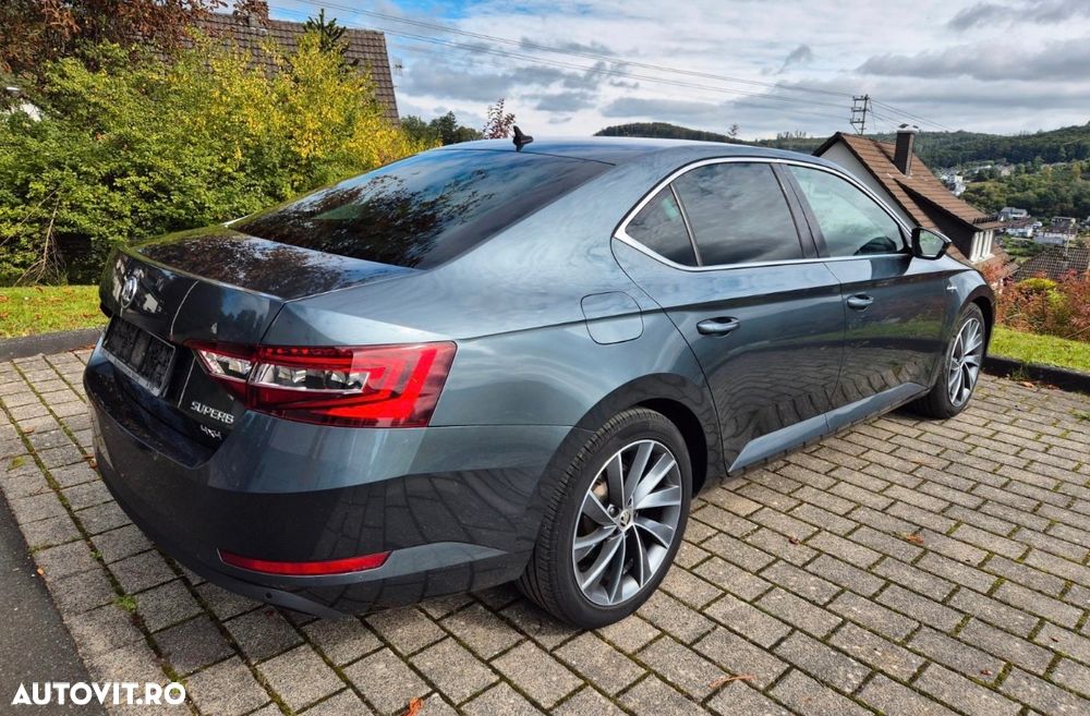 Skoda Superb 2.0 TDI 4X4 DSG Laurin & Klement - 4