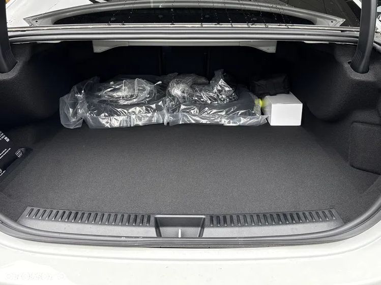 Mercedes-Benz Klasa E 300 de PHEV 4-Matic AMG 9G-Tronic - 10