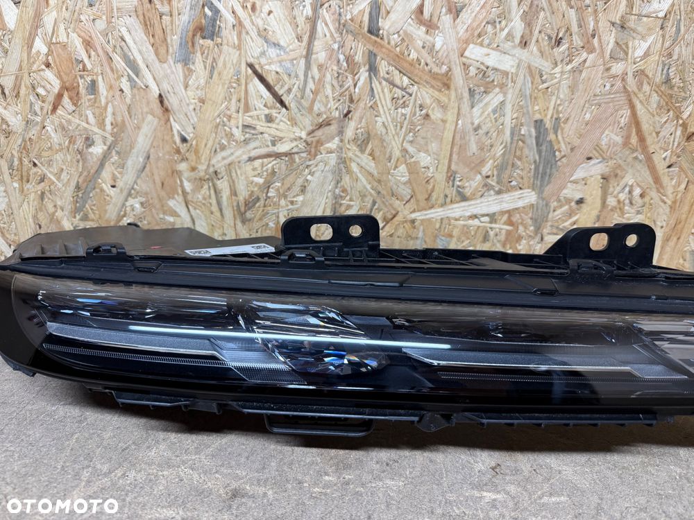 REFLEKTOR LAMPA LED BMW 7 i7 G70 SWAROVSKI CRYSTAL PRAWA ORYGINAŁ 9879936 - 9