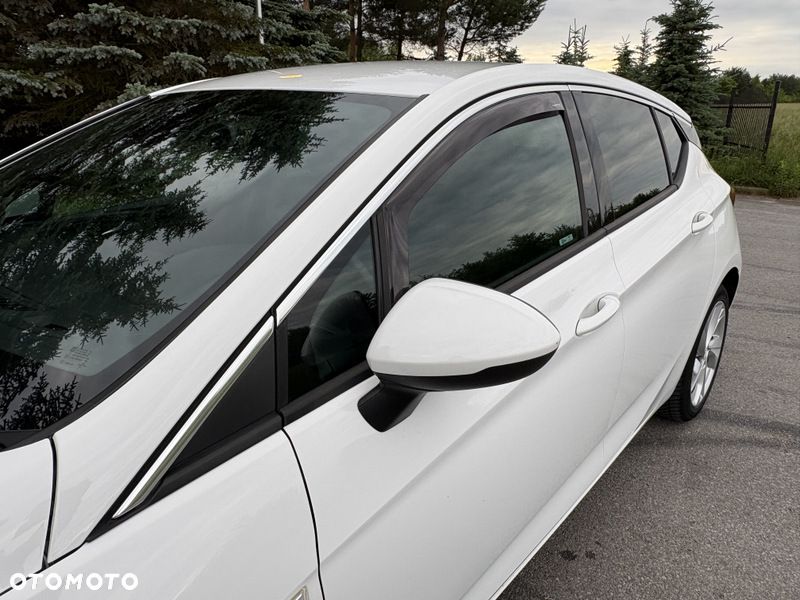 Opel Astra 1.4 Turbo Innovation - 32