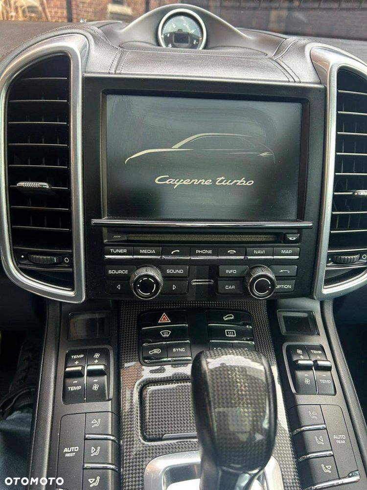 Porsche Cayenne - 20