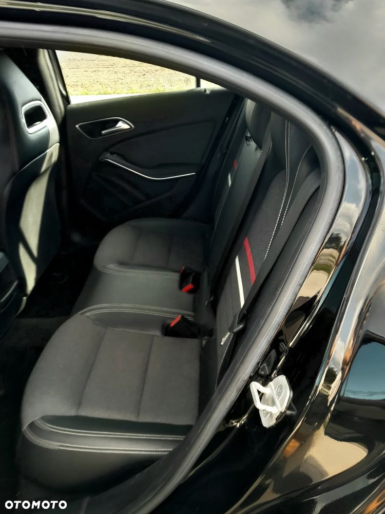 Mercedes-Benz Klasa A 200 CDI AMG Line - 17