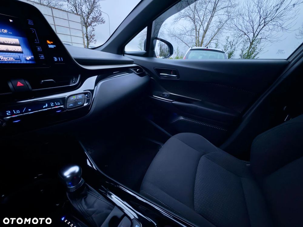 Toyota C-HR 1.8 Hybrid Dynamic - 8