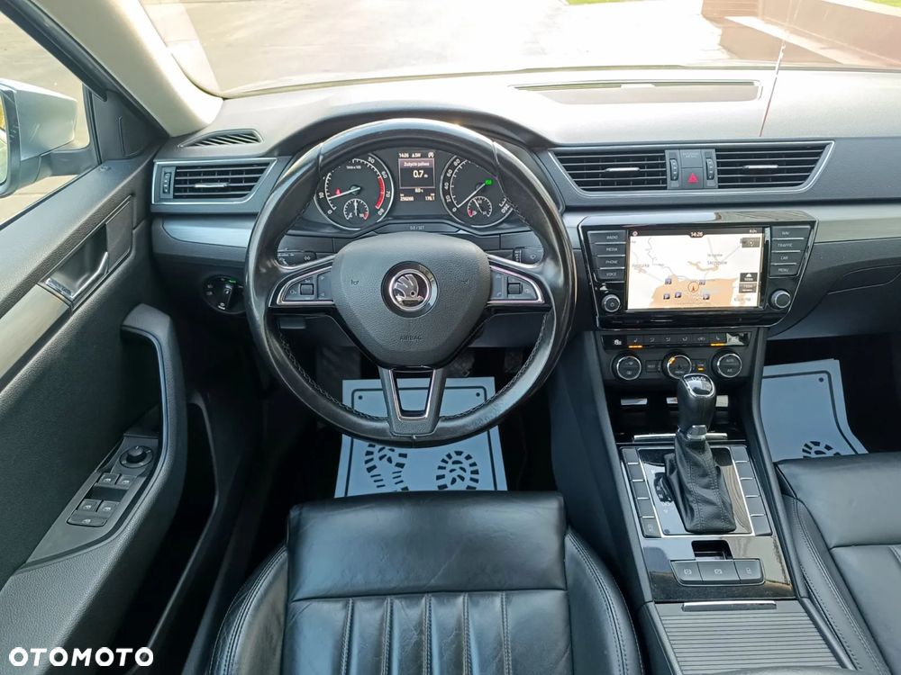 Skoda Superb 1.4 TSI ACT DSG Ambition - 27