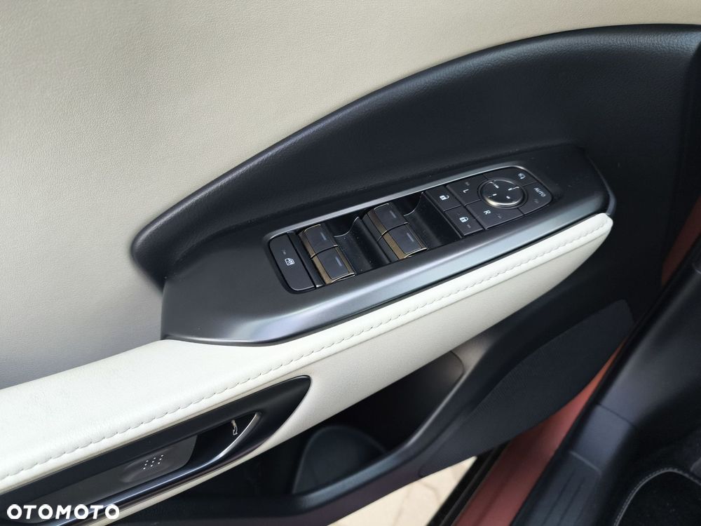 Lexus LBX 1.5 Hybrid Elegant - 21