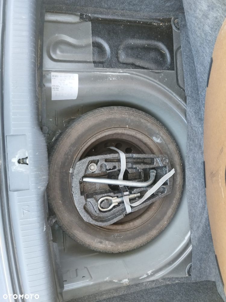 Volkswagen Polo - 18
