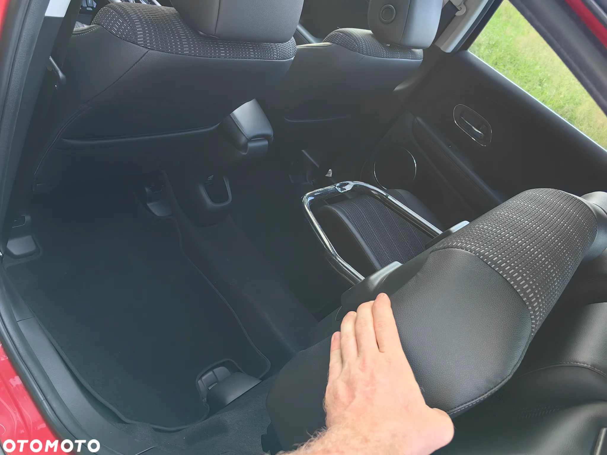 Honda HR-V 1.5 i-VTEC CVT Executive - 31