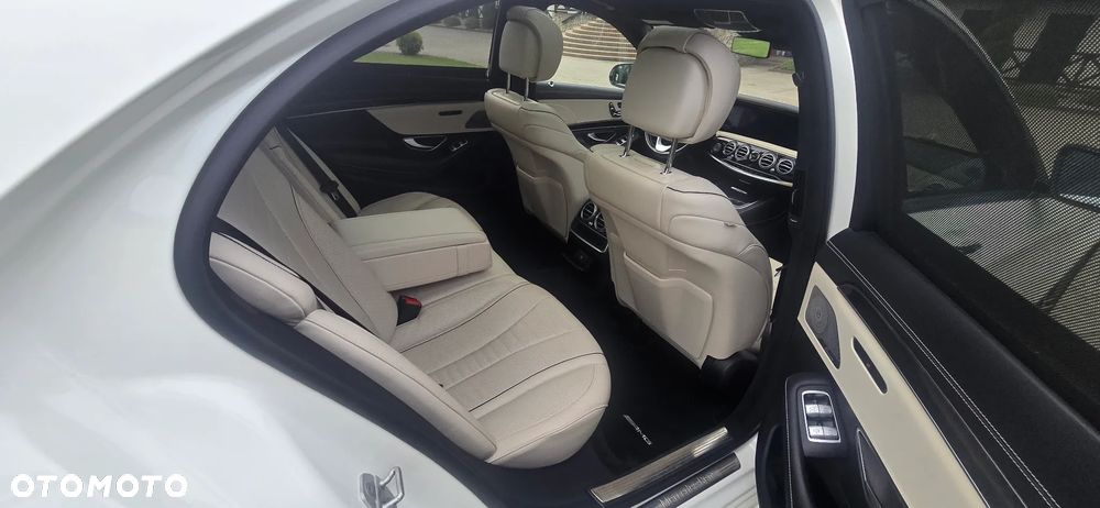 Mercedes-Benz Klasa S 560 4-Matic L 9G-TRONIC - 23