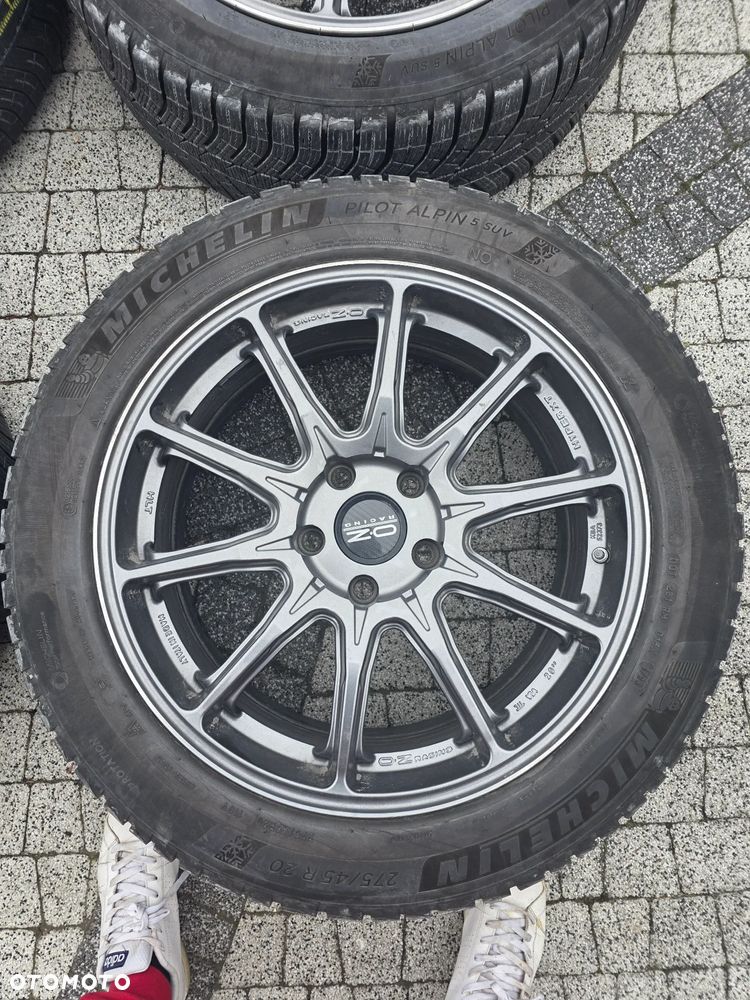Felgi 4 sztuki aluminiowe OZ HYPER XT - 1