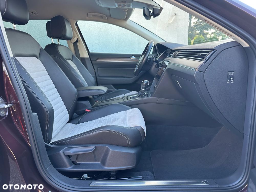 Volkswagen Passat 2.0 TDI SCR DSG Highline - 14