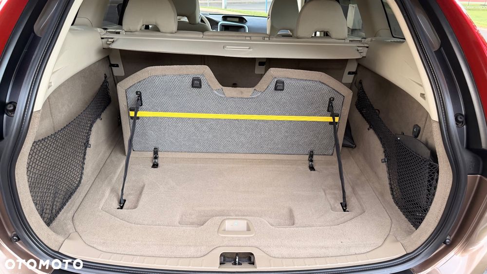 Volvo XC 60 - 25