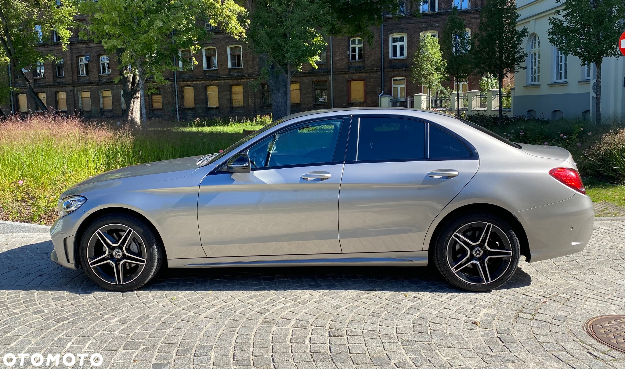 Mercedes-Benz Klasa C 220 d 4MATIC 9G-TRONIC - 2