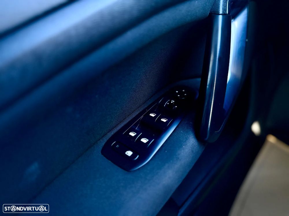 Peugeot 308 SW 1.5 BlueHDi Style - 17