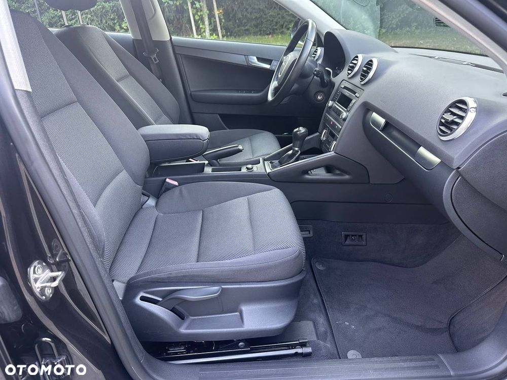 Audi A3 Sportback - 4