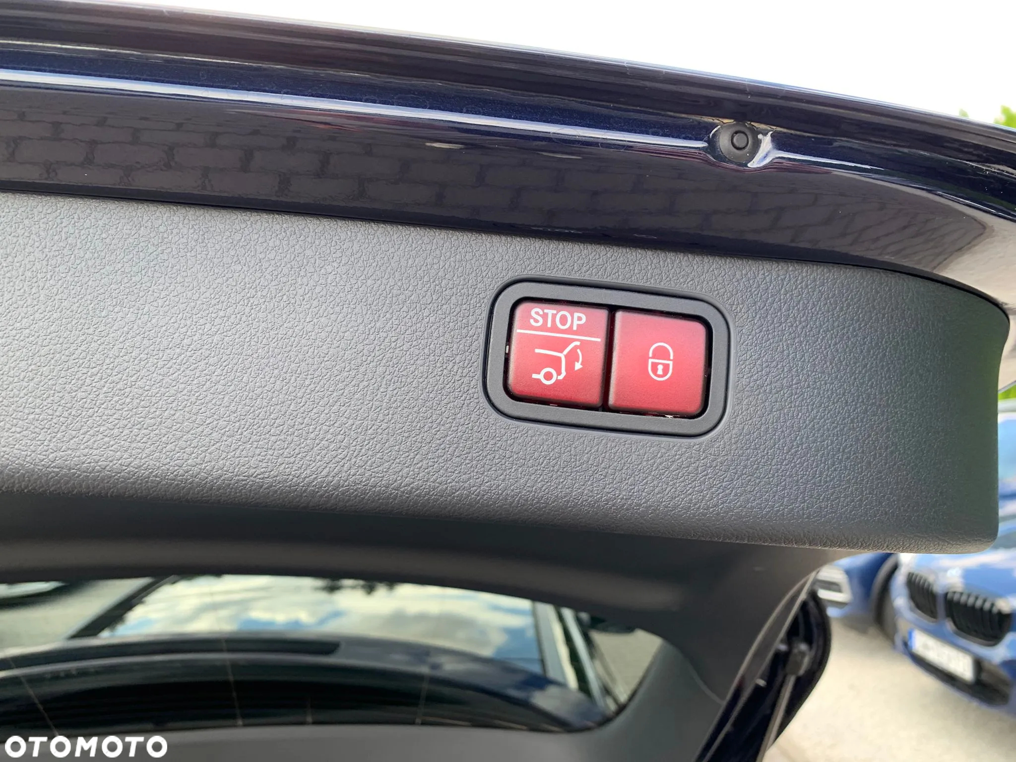 Mercedes-Benz Klasa C 300 e T 9G-TRONIC AMG Line Advanced - 24