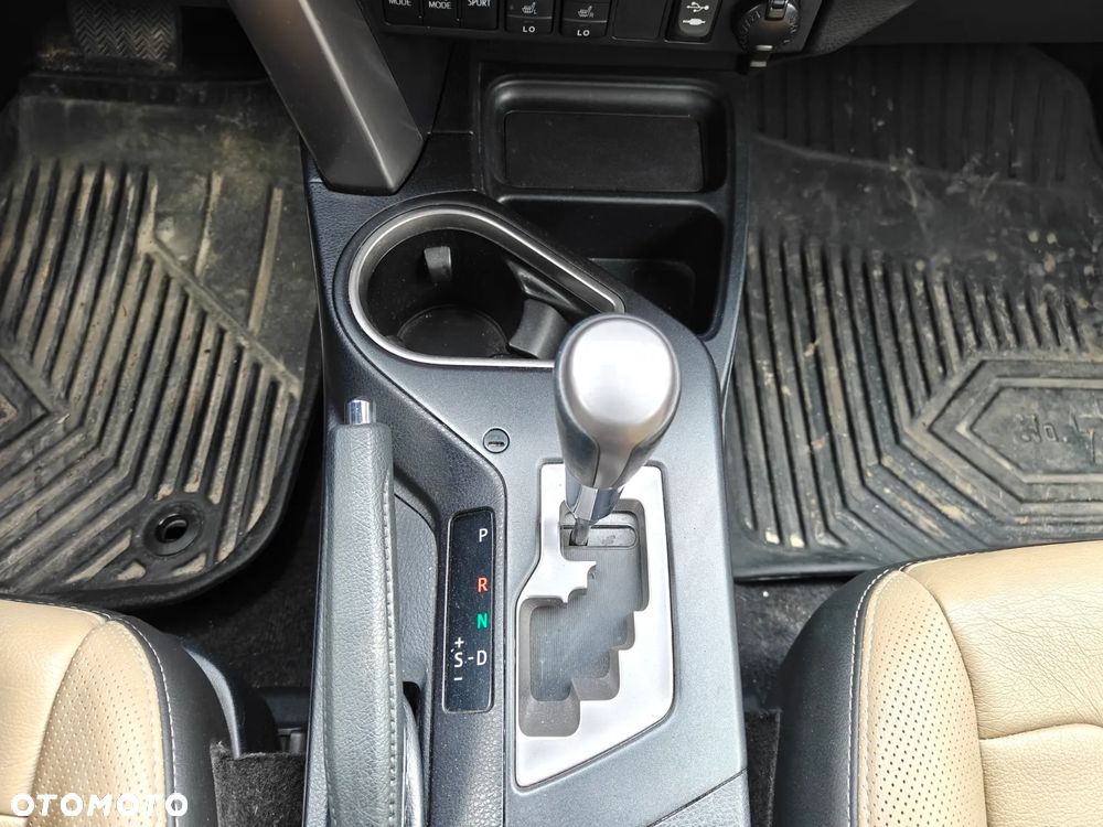 Toyota RAV4 - 16