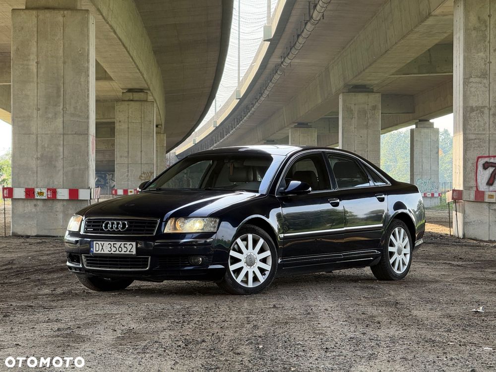 Audi A8 3.7 Quattro - 1