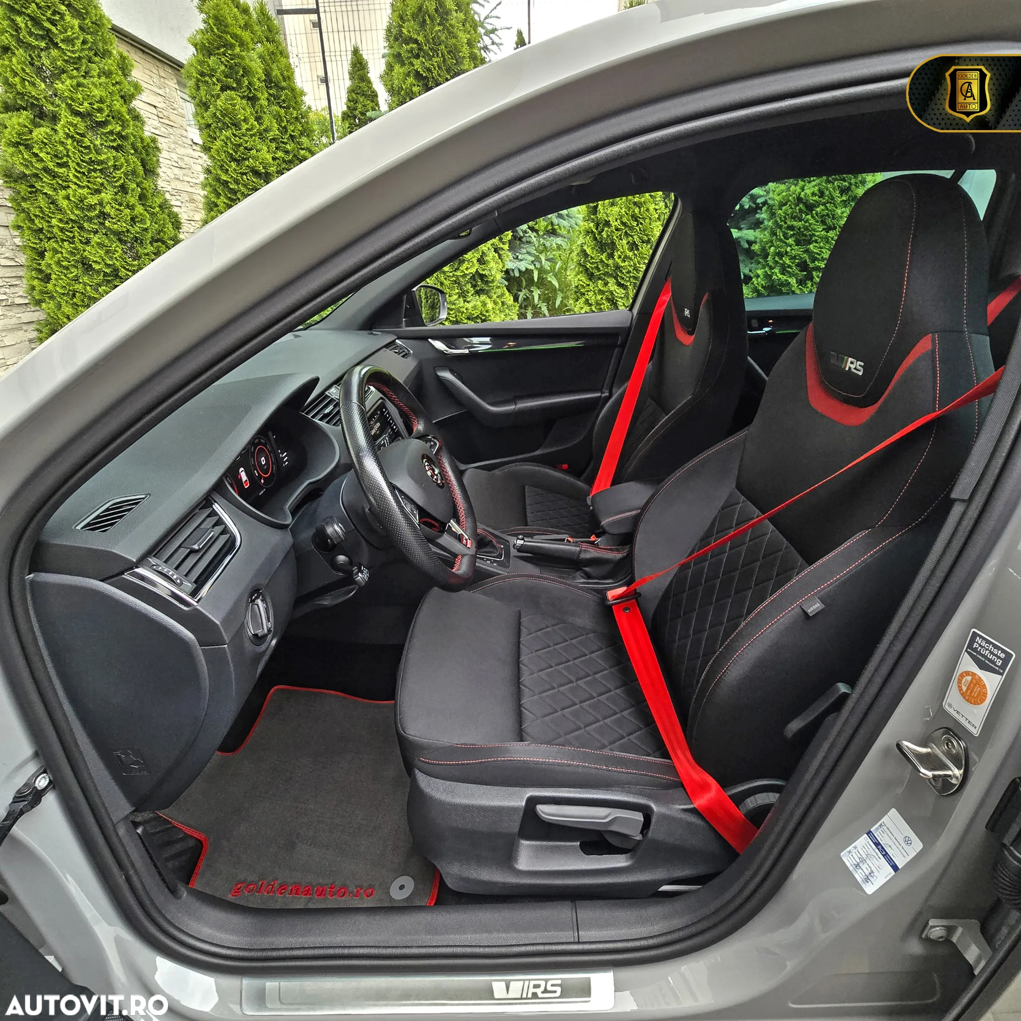 Skoda Octavia Combi 2.0 TSI DSG RS 245 - 2