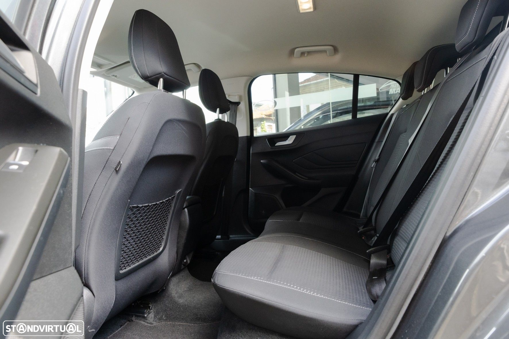 Ford Focus 1.5 TDCi EcoBlue Business - 17