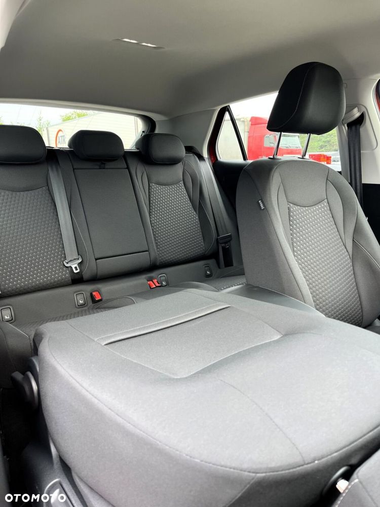 Volkswagen T-Roc 1.5 eTSI Life DSG - 33