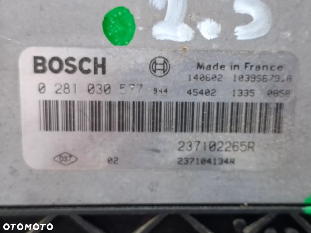 Komputer sterownik silnika Renault Master III  2015 rok zestaw  nr 284B15323R , 237102265R , 0281030577 - 2