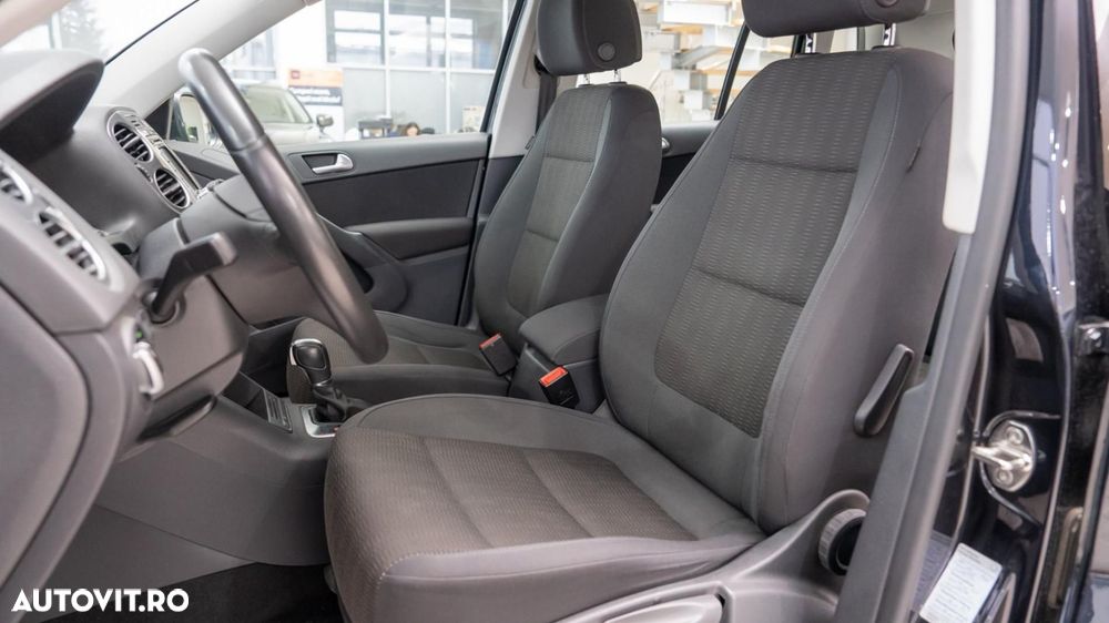 Volkswagen Tiguan - 11