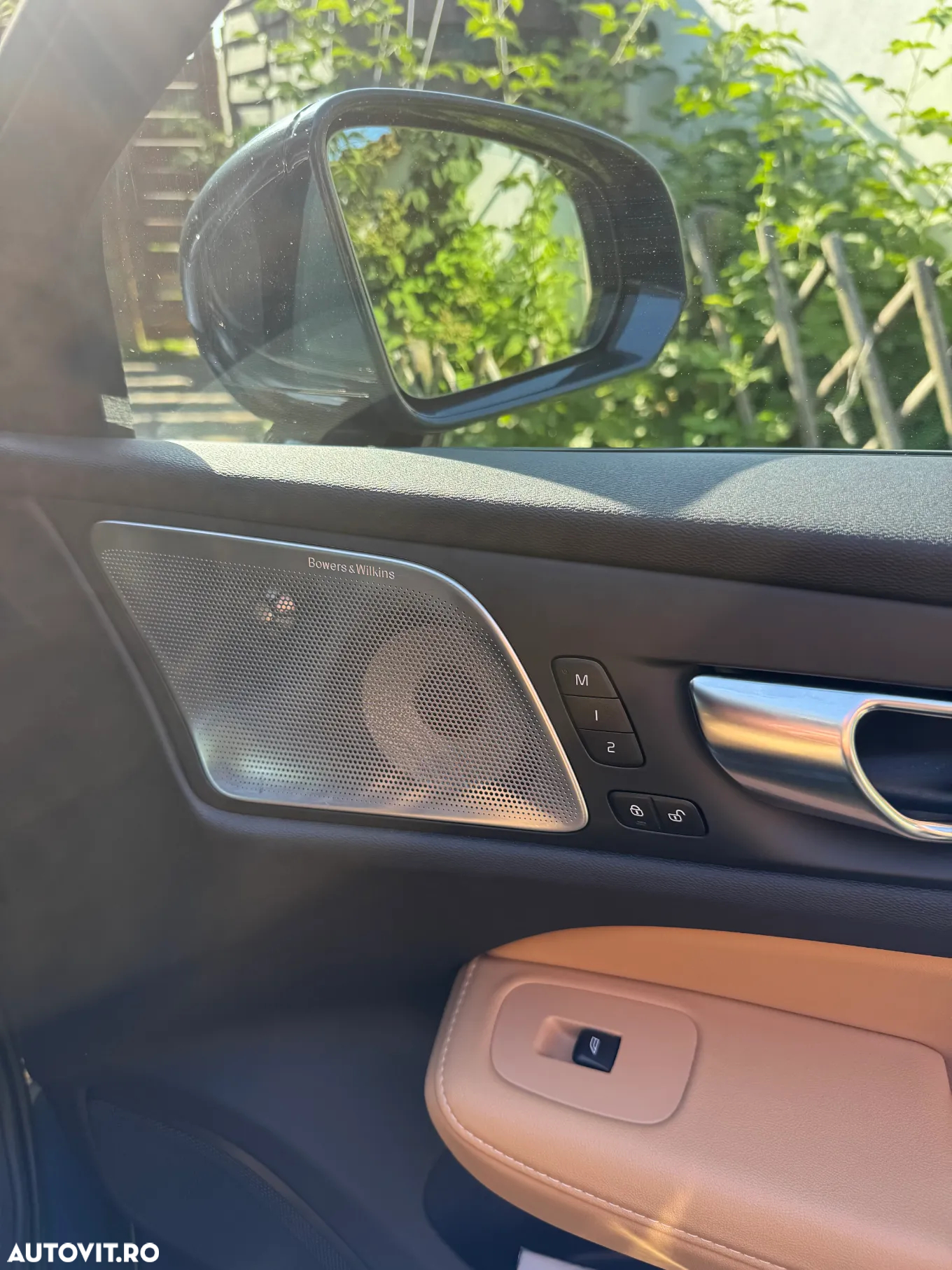 Volvo V60 B4 MHEV AT8 FWD Momentum Pro - 8