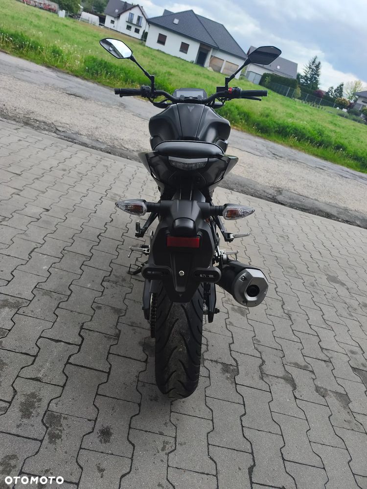Yamaha MT - 16