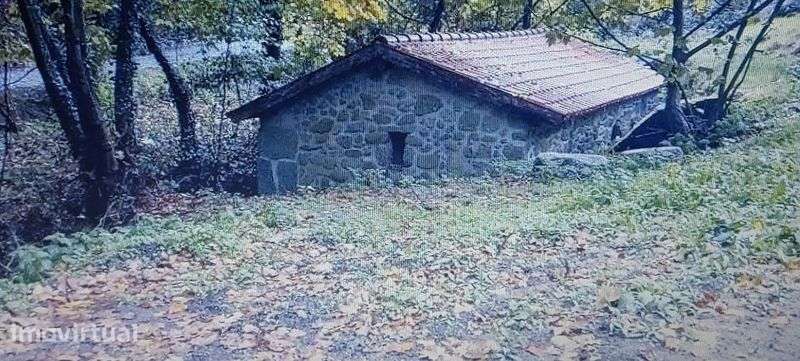 Moinho de água e terreno ,em Celorico de Basto - Grande imagem: 3/5