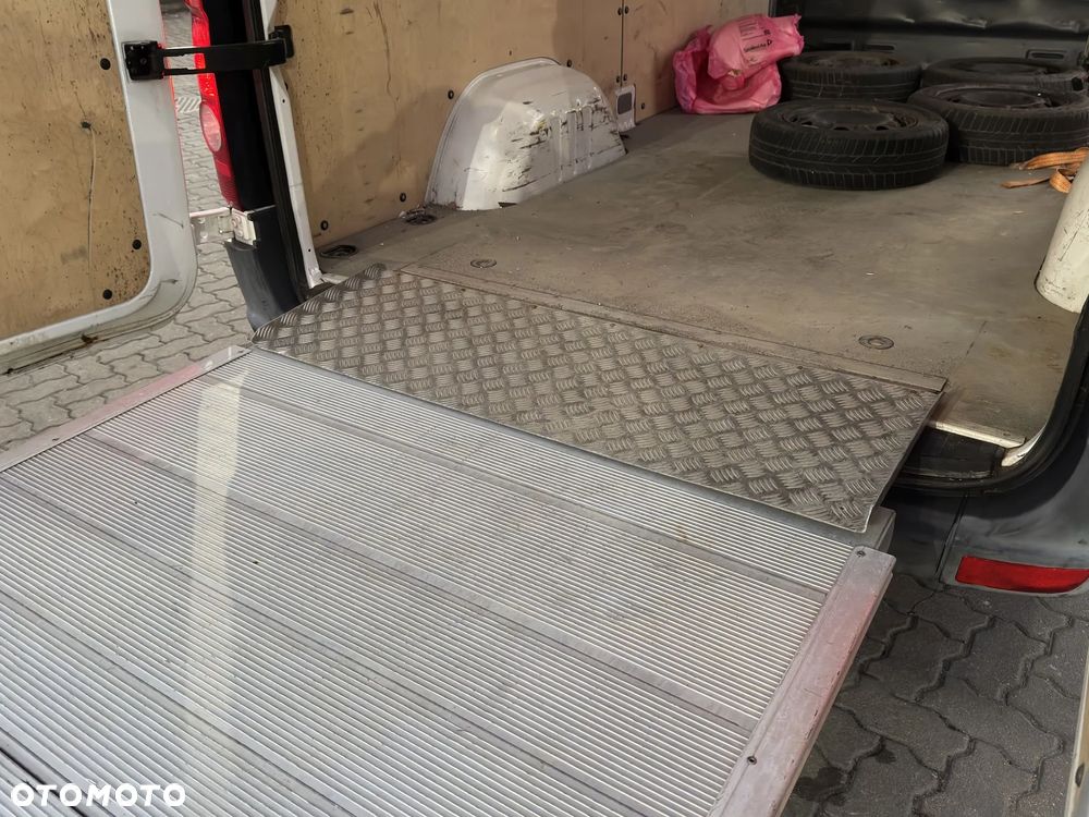 Volkswagen CRAFTER L2H2 - 28