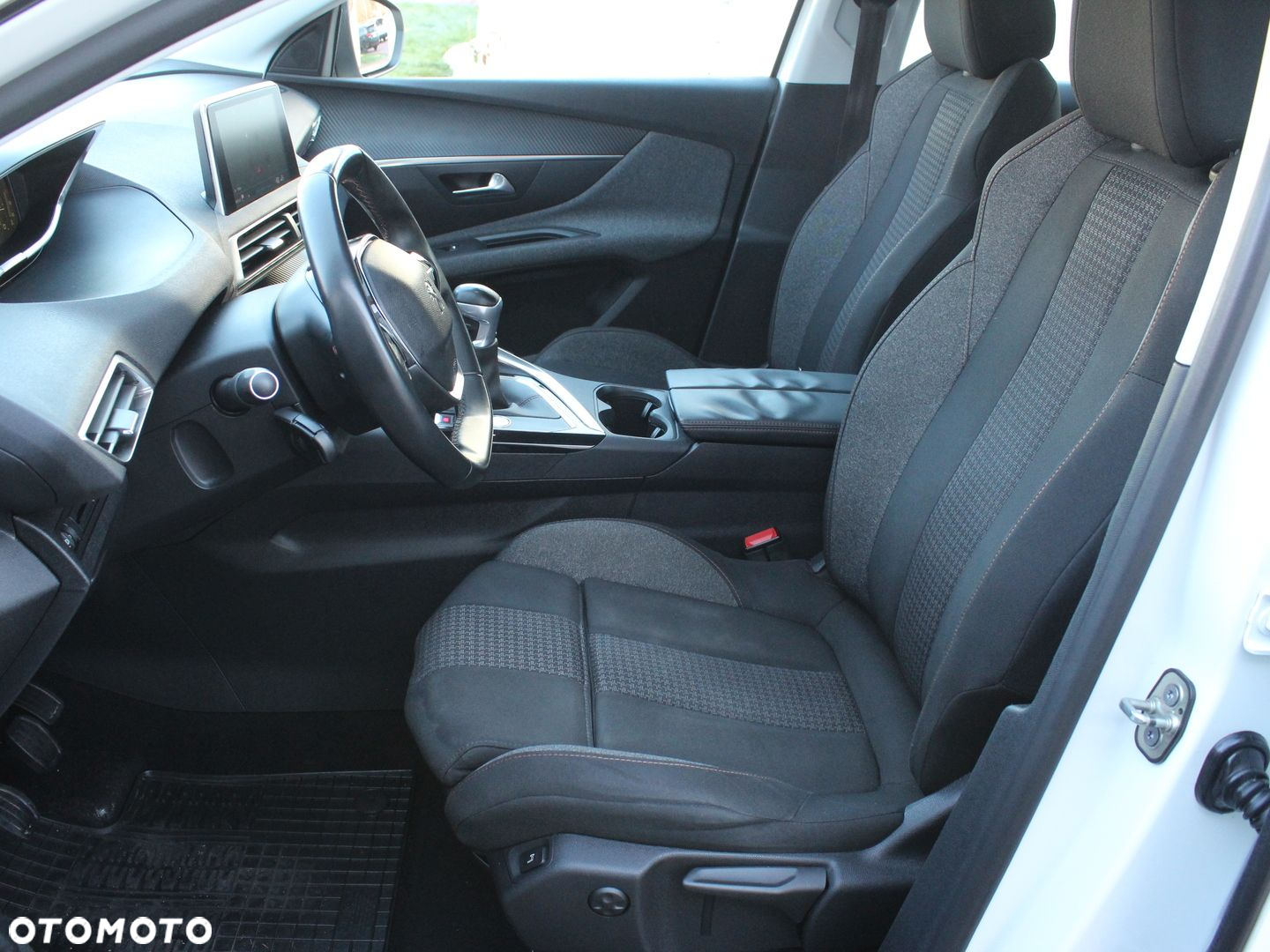 Peugeot 3008 - 13