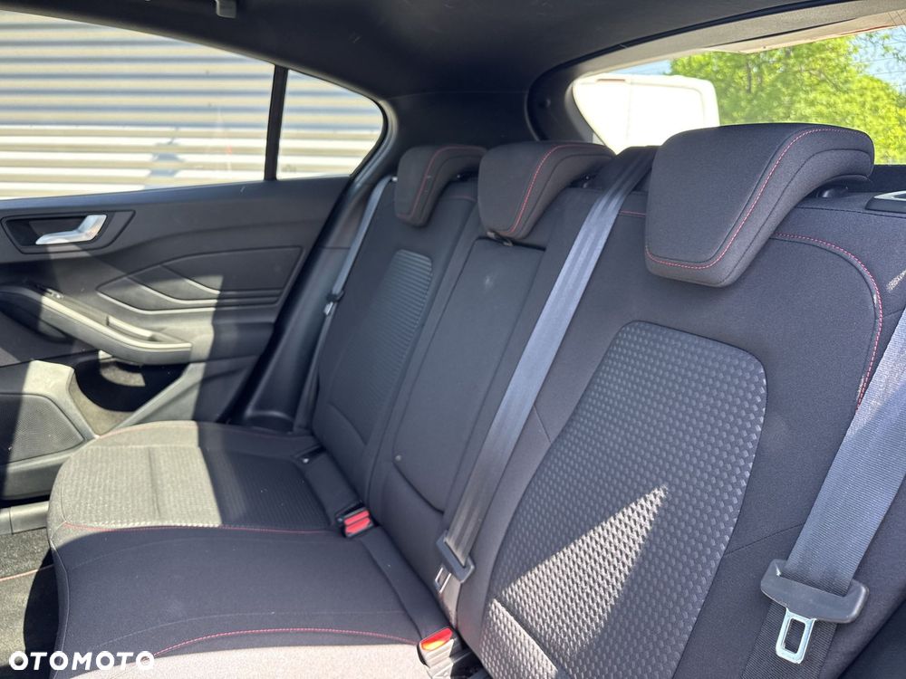 Ford Focus 1.0 EcoBoost mHEV ST-Line Style - 14