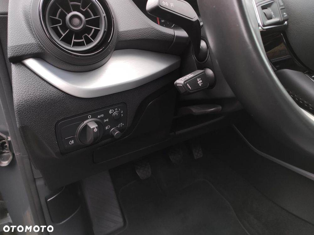 Audi Q2 1.4 TFSI CoD Sport - 14