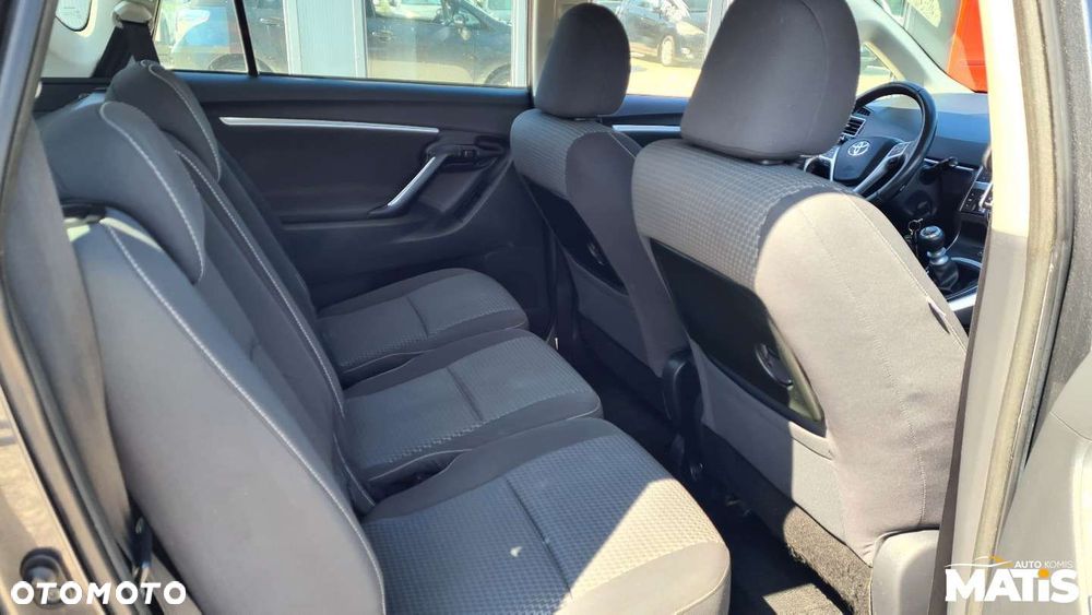 Toyota Verso - 8