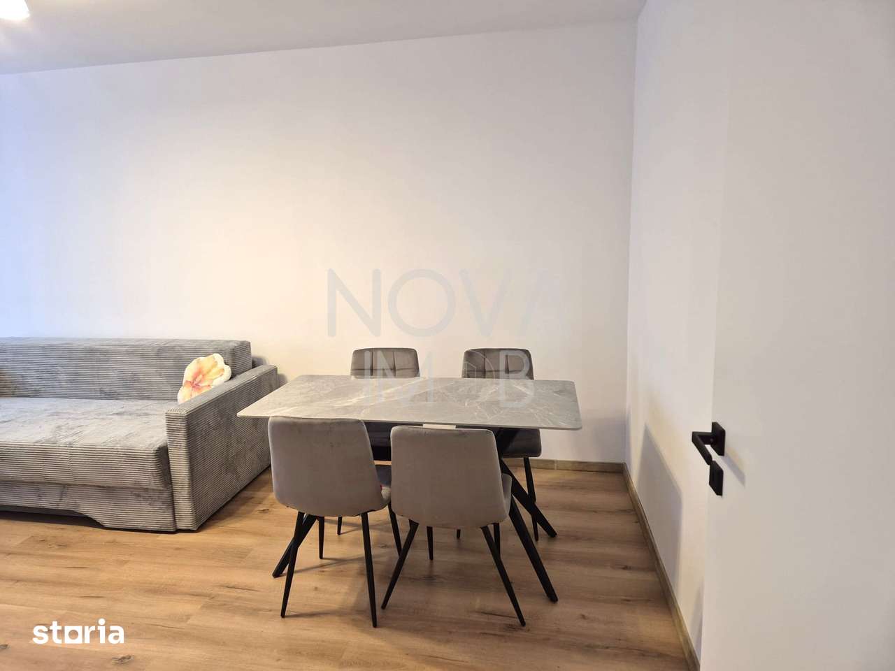 Apartament 3 camere, prima inchiriere - Strand — fotografia 3