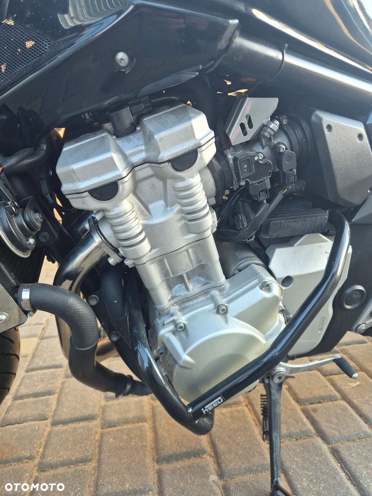 Suzuki Bandit - 6