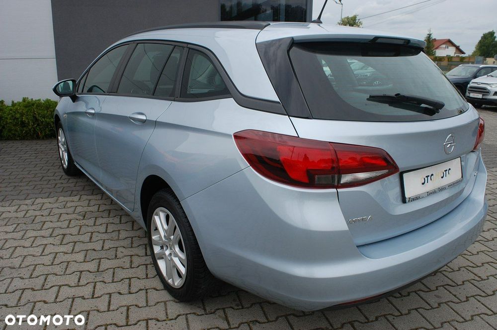 Opel Astra - 3