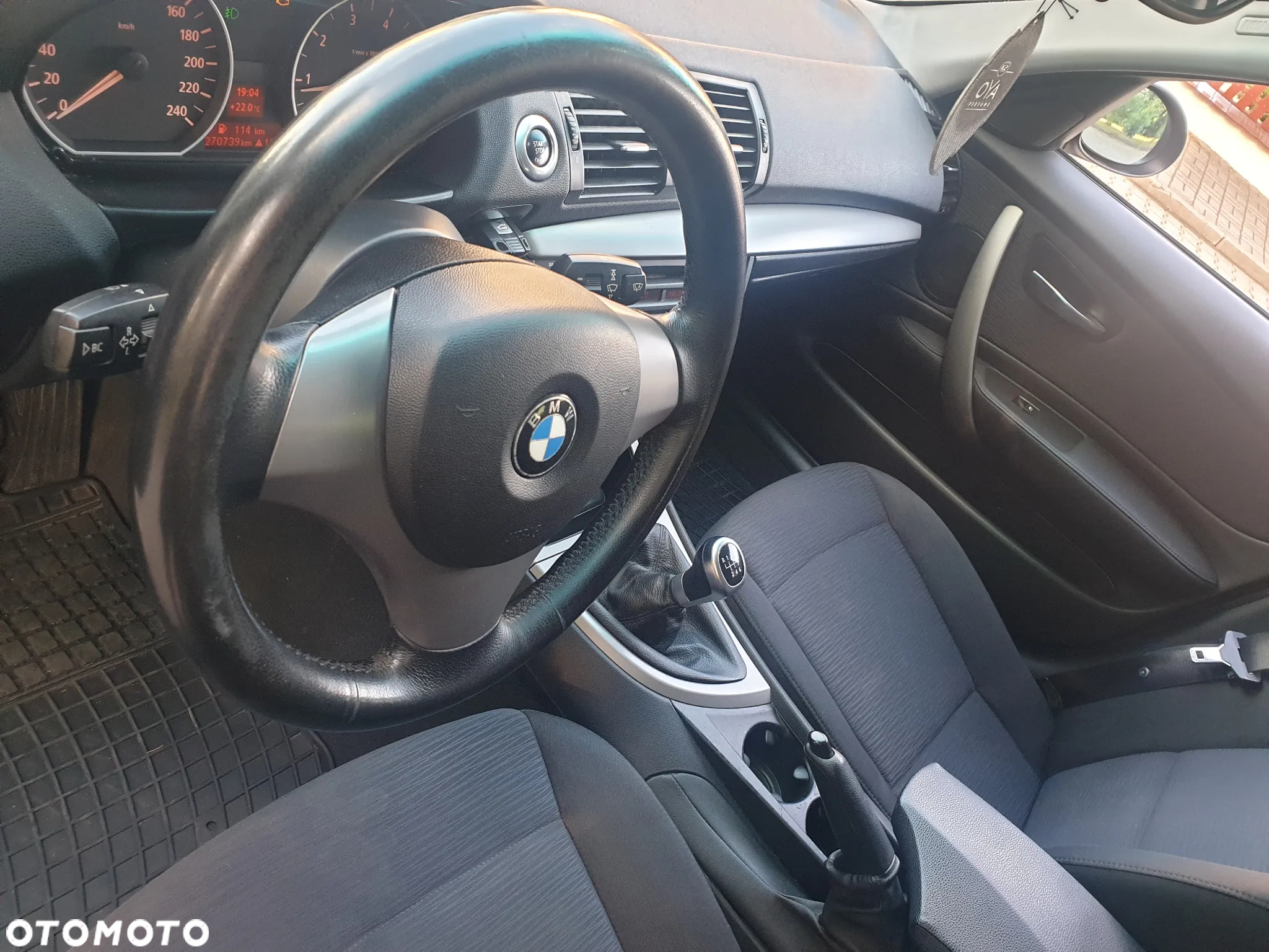 BMW Seria 1 120i - 10