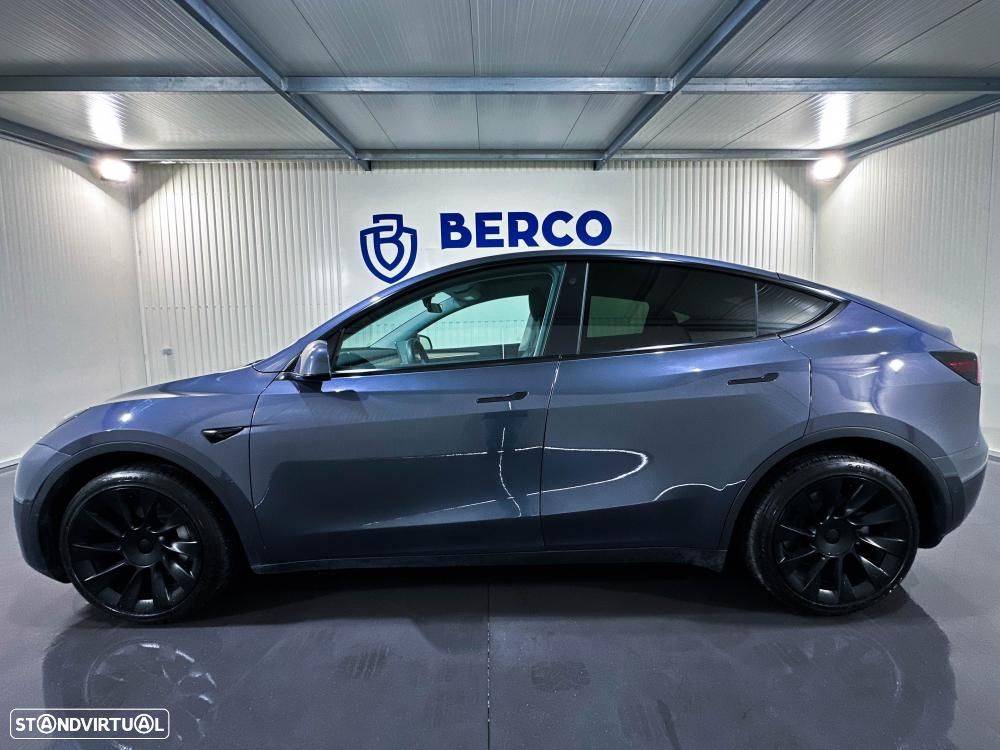 Tesla Model Y - 13
