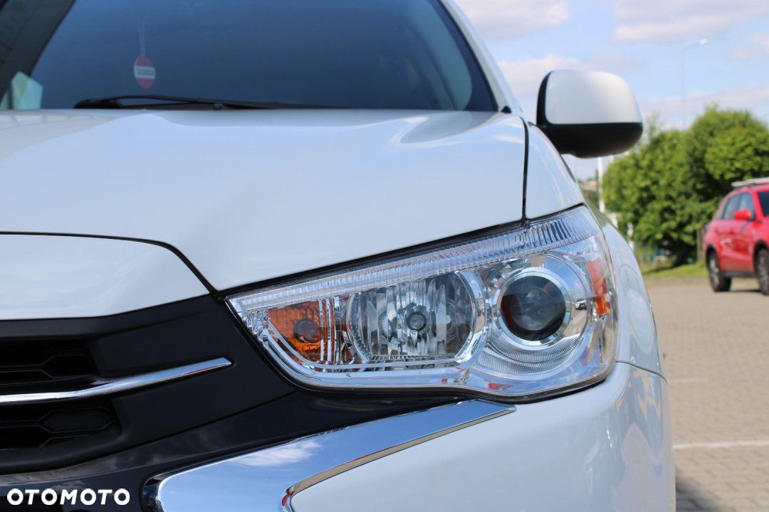 Mitsubishi ASX - 10