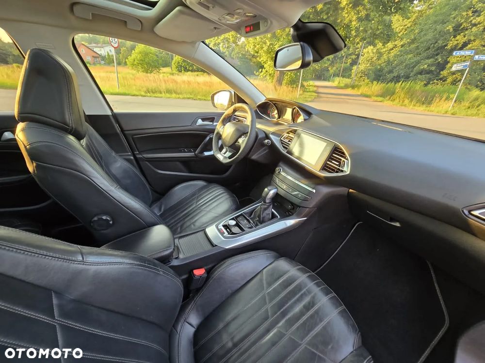 Peugeot 308 SW BlueHDi 150 EAT6 Stop & Start Allure - 14