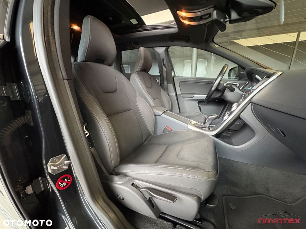 Volvo XC 60 D3 Momentum - 21