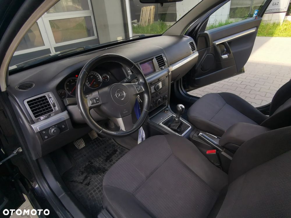 Opel Vectra 1.9 CDTI Cosmo - 9