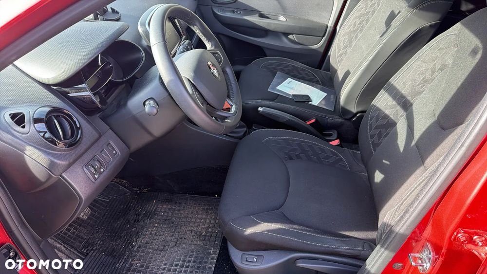 Renault Clio - 20