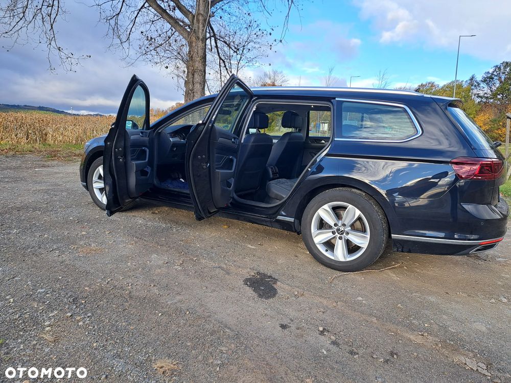 Volkswagen Passat Variant ver-variant-2-0-tdi-scr-dsg-elegance - 15