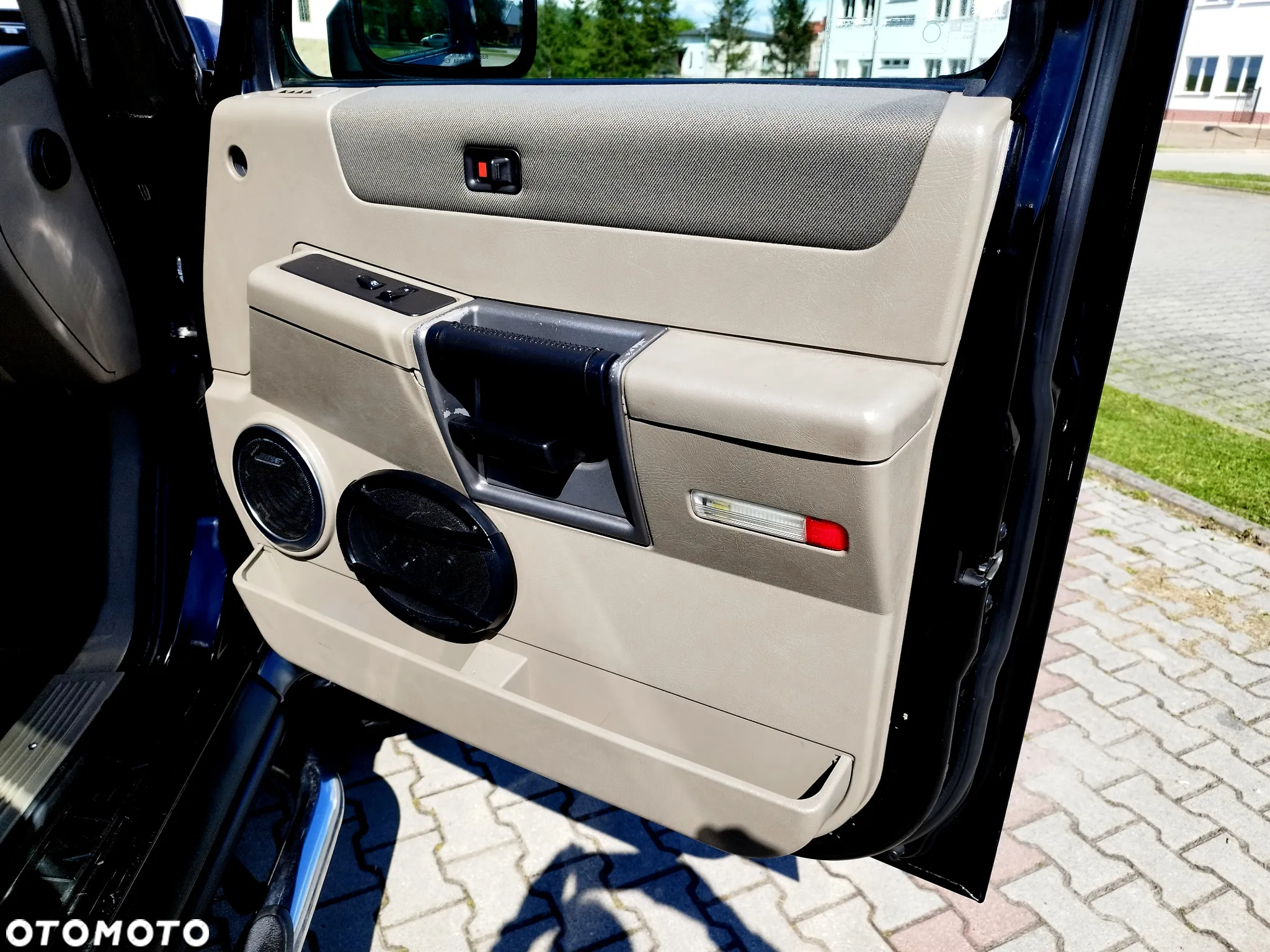 Hummer H2 6.0 V8 - 25