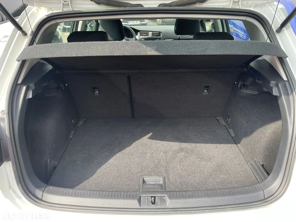 Volkswagen Golf 1.6 TDI Comfortline - 21