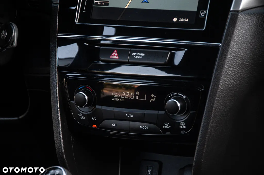 Suzuki Vitara 1.6 Elegance 2WD - 30