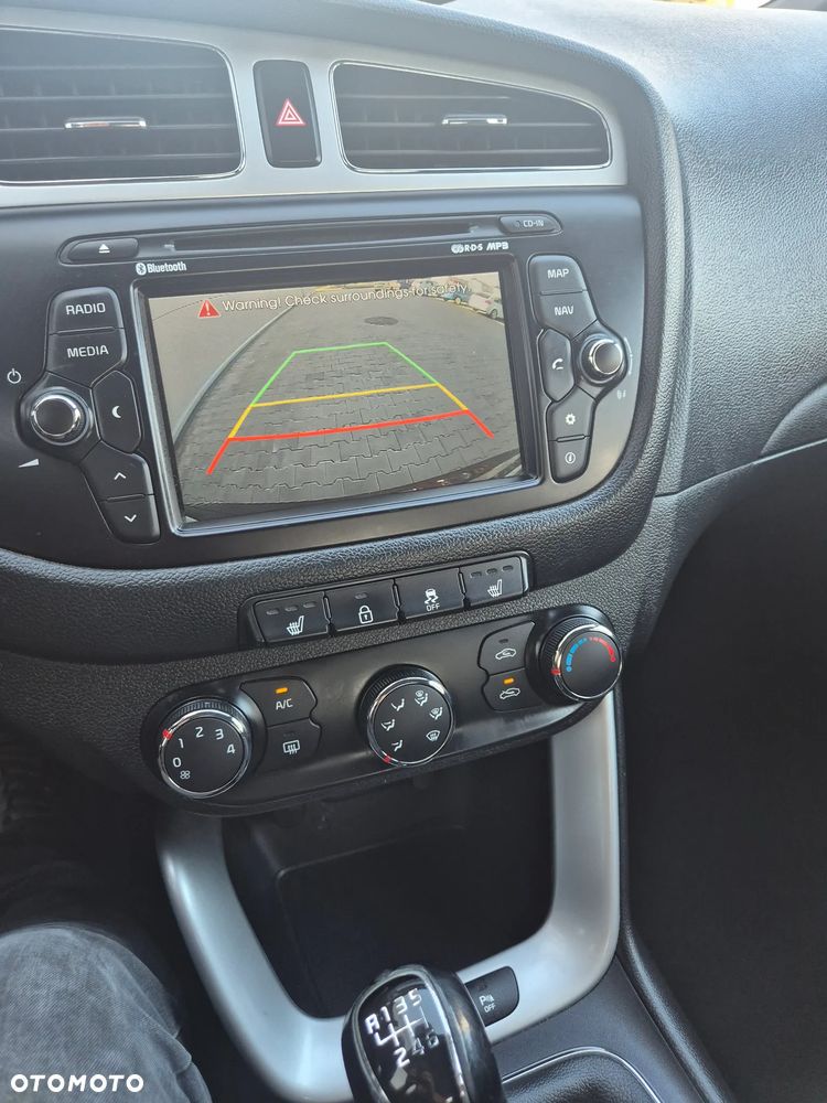 Kia Ceed - 16
